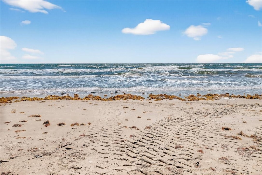 622 Beach Access Road, Unit 216 Port Aransas, TX 78373 - Photo 28 of 32 a view of beach and an ocean beach