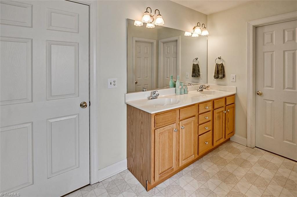 6269 Hunt Road Pleasant Garden, NC 27313 - Photo 20 of 30 Gallery Image 20