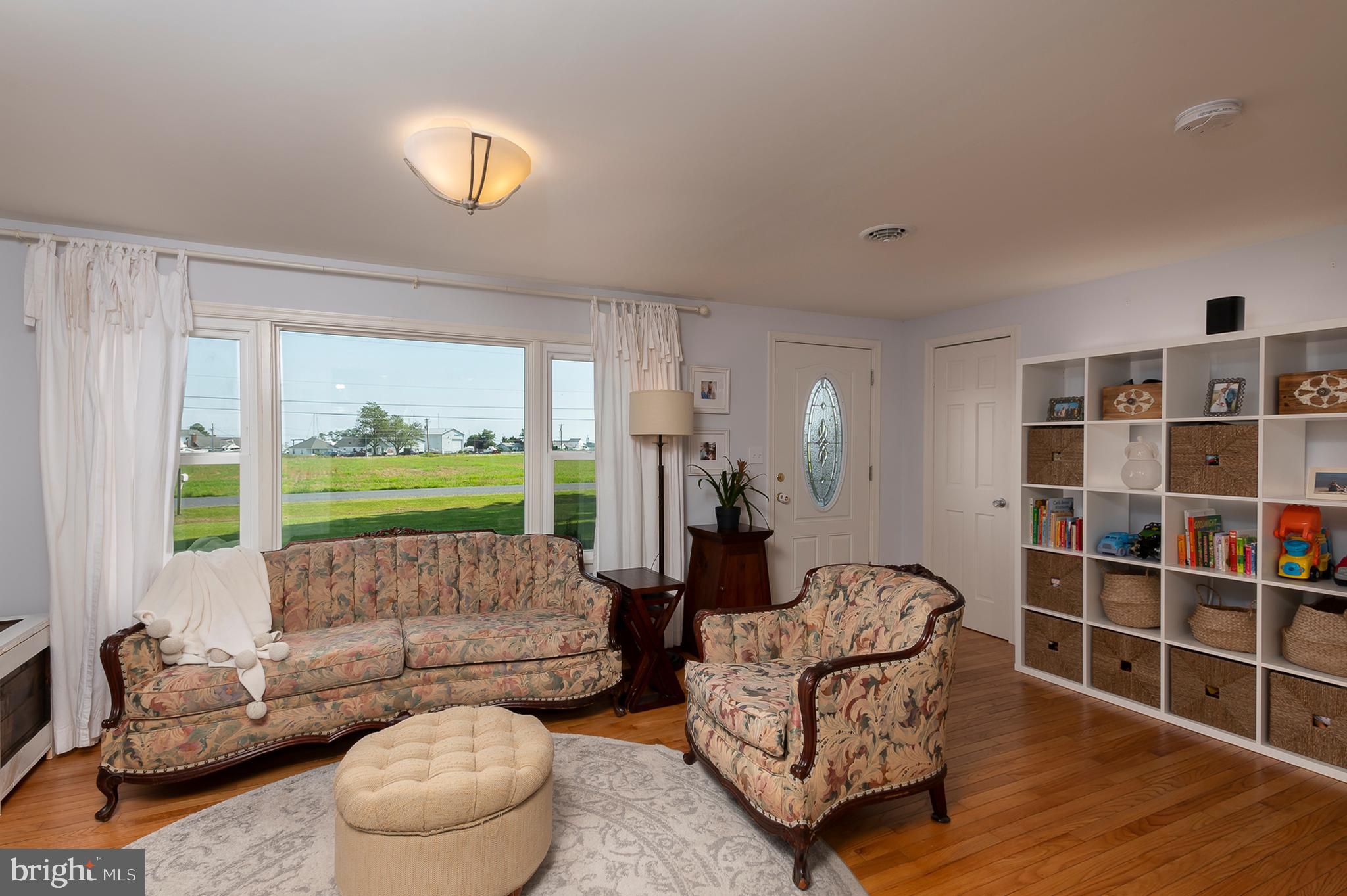 104 Golt Road Chester, MD 21619 - Photo 5 of 29 Living Room