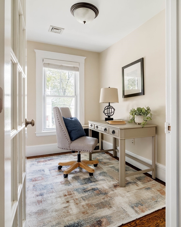 33 Howard Street, Unit 2 Watertown, MA 02472 - Photo 8 of 41