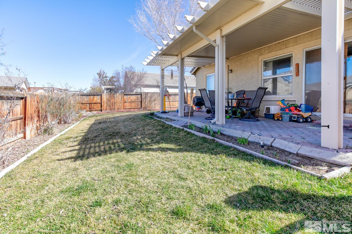 437 Rio Vista Drive Fallon, NV 89406 - Photo 20 of 24 a view of a backyard