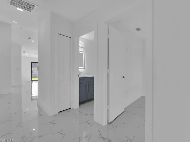 $539,999 | 55117-119 24th Street Southwest, Lehigh Acres, FL 33973