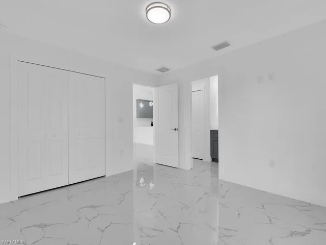 $539,999 | 55117-119 24th Street Southwest, Lehigh Acres, FL 33973