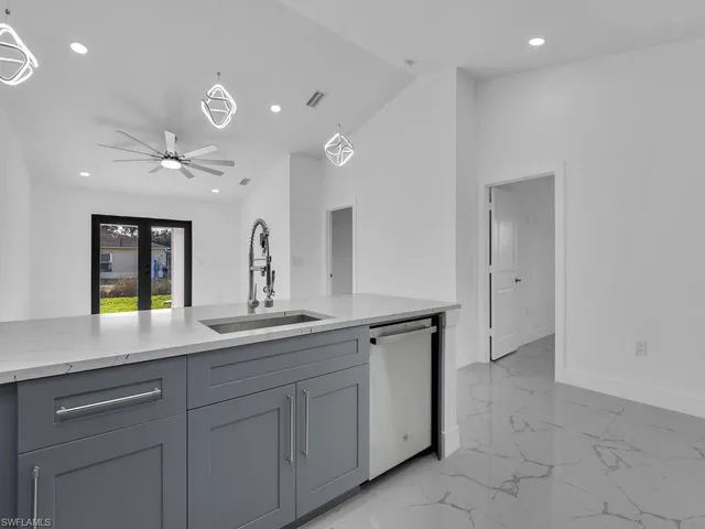 $539,999 | 55117-119 24th Street Southwest, Lehigh Acres, FL 33973