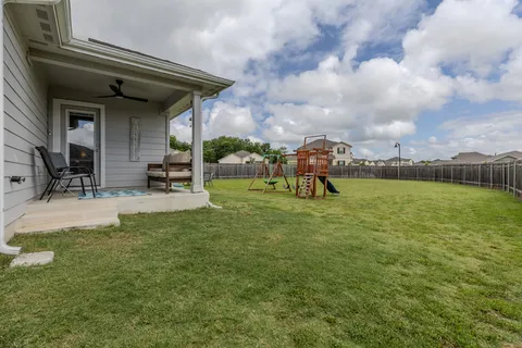 $340,000 | 934 Main Street, Hutto, TX 78634