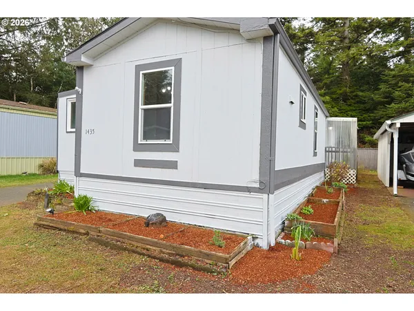 $109,000 | 1435 Ventana Court, Coos Bay, OR 97420