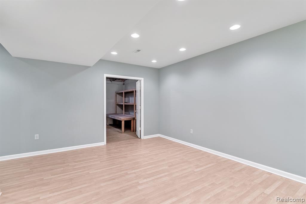 1691 Spring Creek Drive Rochester Hills, MI 48306 - Photo 57 of 78