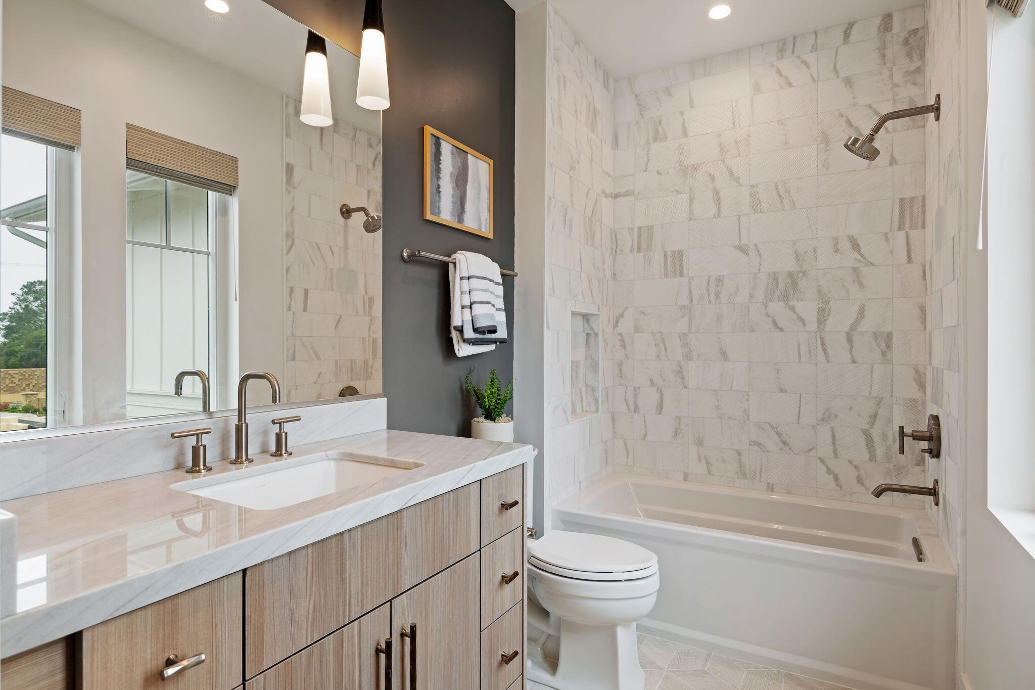 3256 Via Real Carpinteria, CA 93013 - Photo 13 of 20 11-Second Bathroom