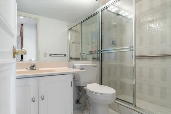 $335,750 | 2731 Northeast 14th Street Causeway, Unit 637, Pompano Beach, FL 33062