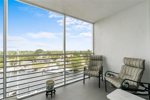 $335,750 | 2731 Northeast 14th Street Causeway, Unit 637, Pompano Beach, FL 33062