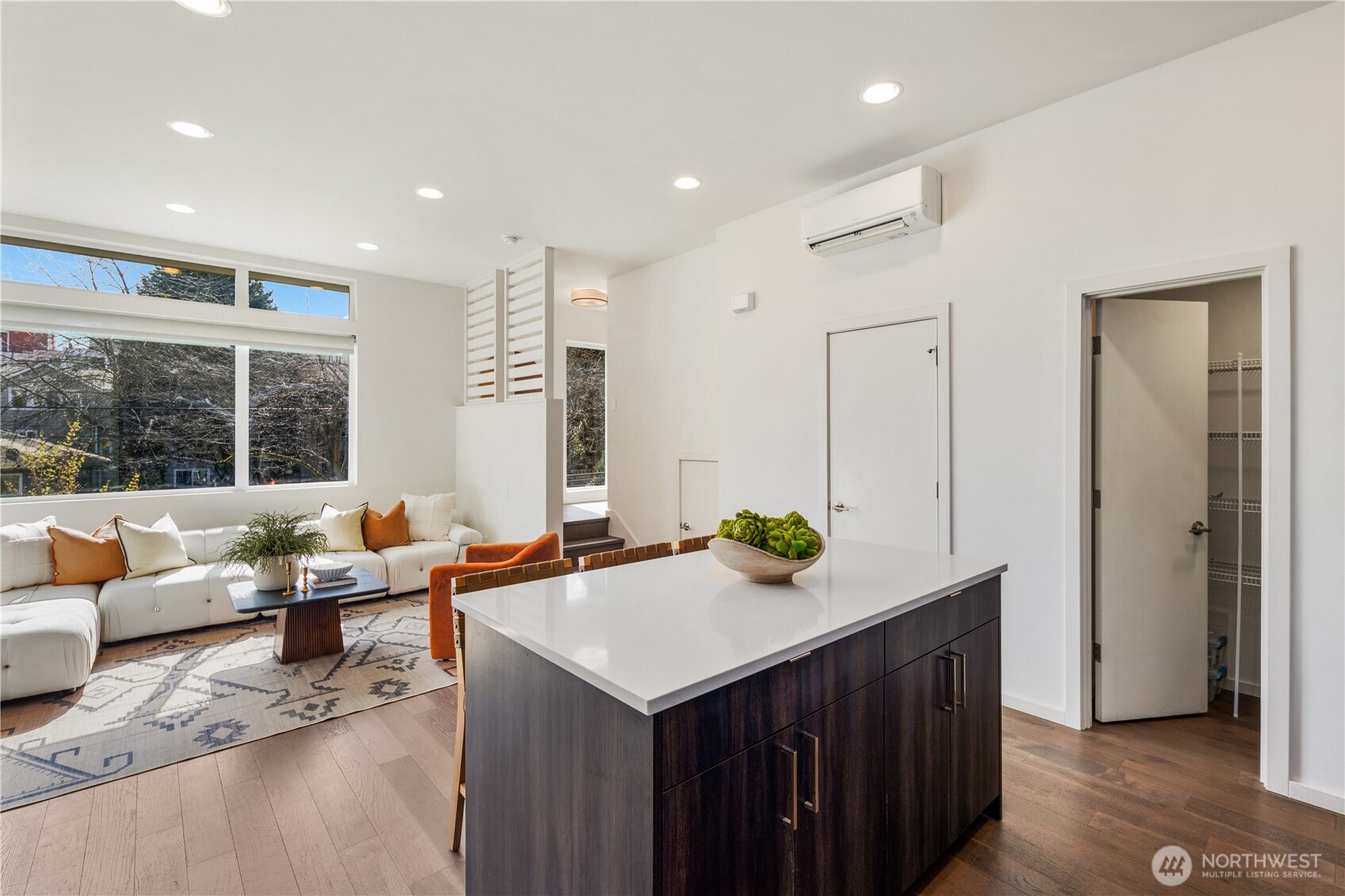 926 North 35th Street Seattle, WA 98103 - Photo 12 of 40