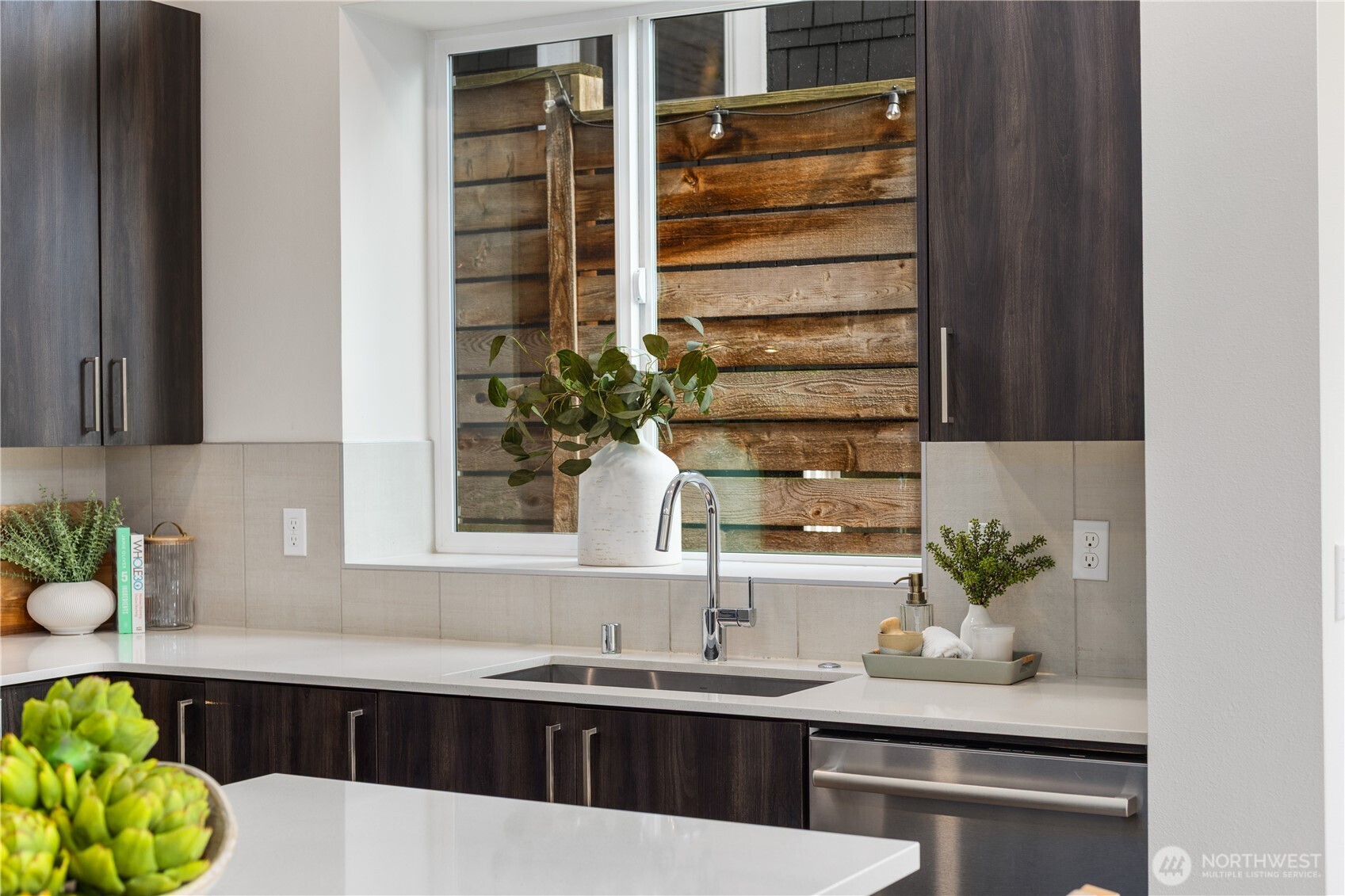 926 North 35th Street Seattle, WA 98103 - Photo 16 of 40