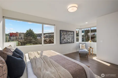 $1,365,000 | 926 North 35th Street, Seattle, WA 98103
