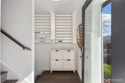 $1,365,000 | 926 North 35th Street, Seattle, WA 98103