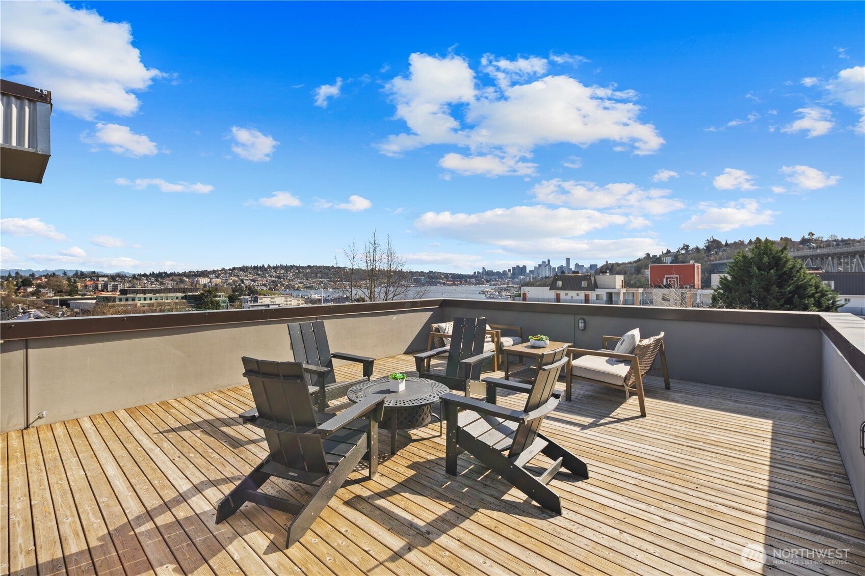 926 North 35th Street Seattle, WA 98103 - Photo 32 of 40