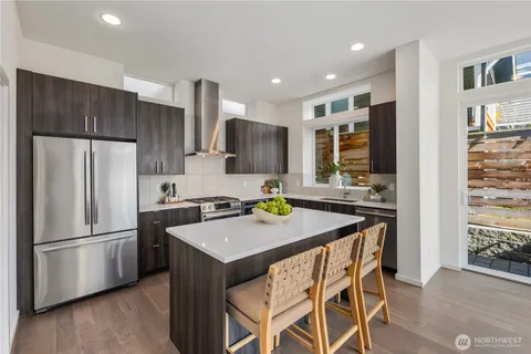 $1,365,000 | 926 North 35th Street, Seattle, WA 98103