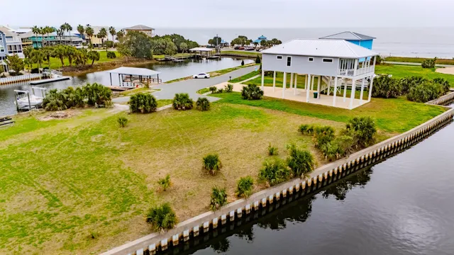 $190,000 | Xxx Dockside Drive, Unit 2, Crawfordville, FL 32327