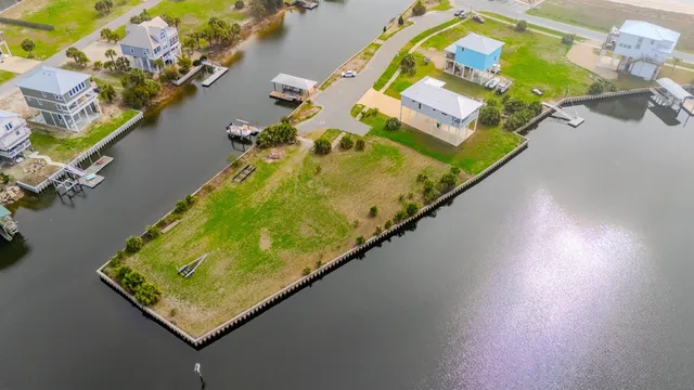 $190,000 | Xxx Dockside Drive, Unit 2, Crawfordville, FL 32327