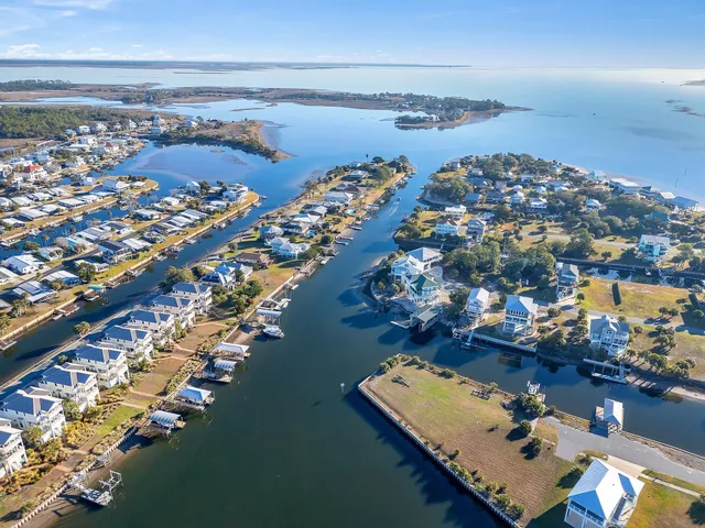 $190,000 | Xxx Dockside Drive, Unit 2, Crawfordville, FL 32327