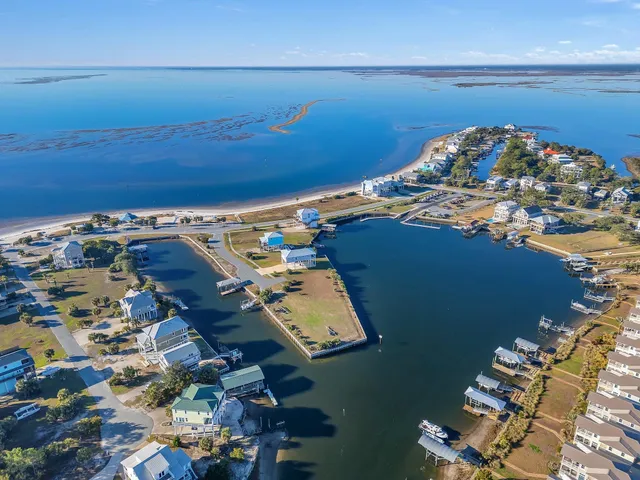 $190,000 | Xxx Dockside Drive, Unit 2, Crawfordville, FL 32327