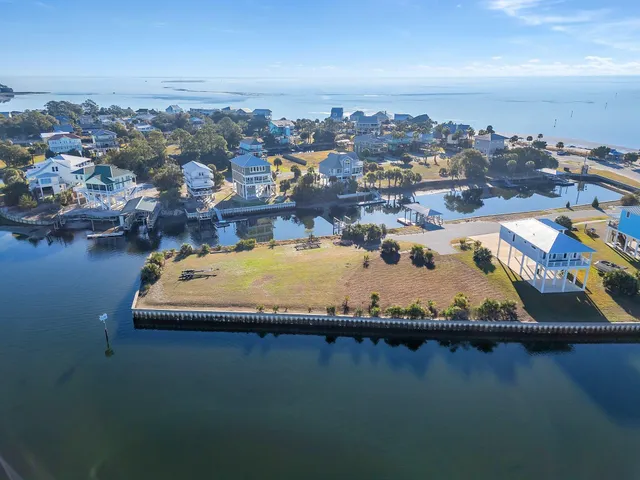 $190,000 | Xxx Dockside Drive, Unit 2, Crawfordville, FL 32327