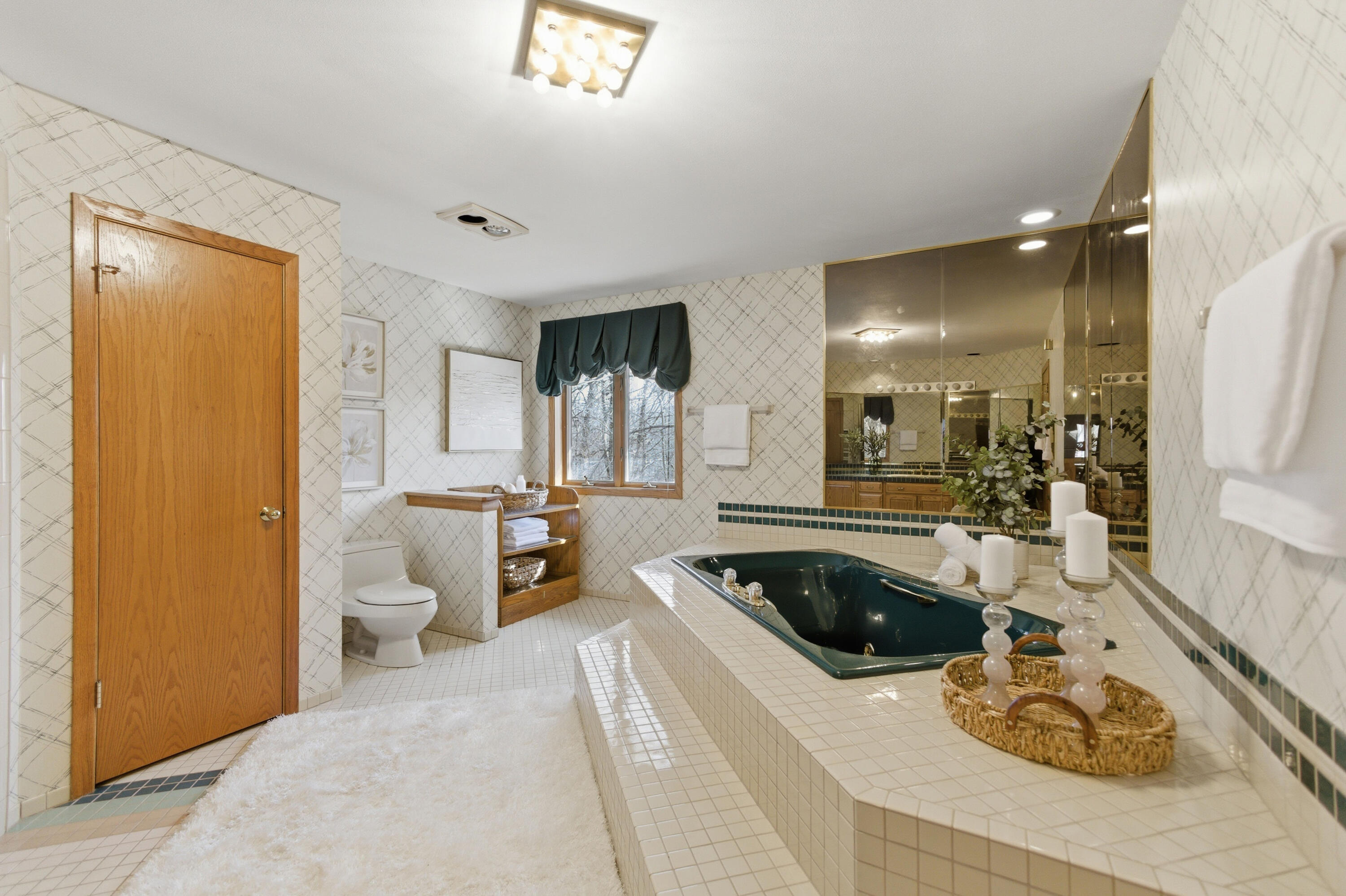 301 West Ravine Baye Road Bayside, WI 53217 - Photo 40 of 63 Master Bathroom