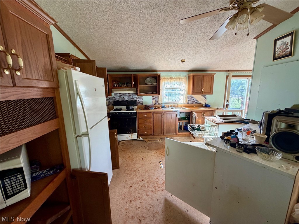 9200 Horn Road Windham, OH 44288 - Photo 32 of 41