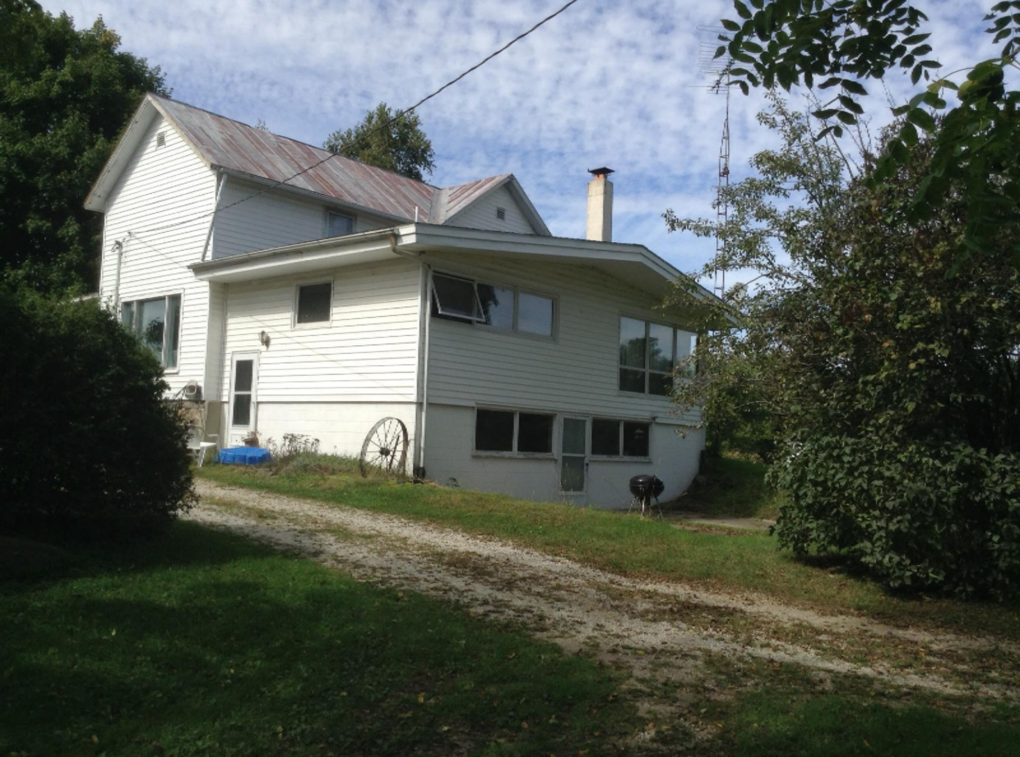 523 Block Branch County. Road Coldwater, MI 49036 - Photo 7 of 7 main house back