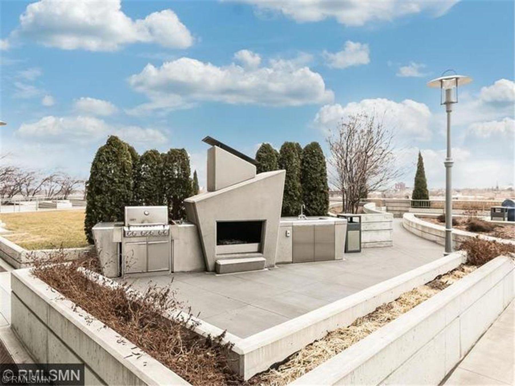 929 Portland Avenue, Unit 1011 Minneapolis, MN 55404 - Photo 15 of 16