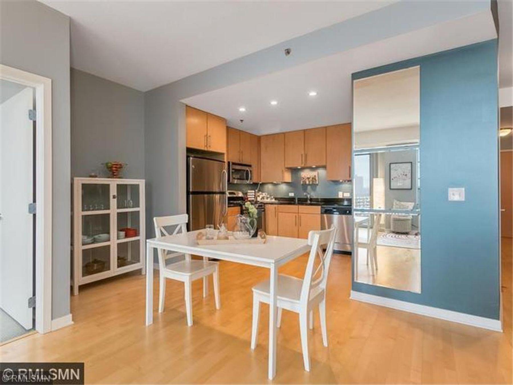 929 Portland Avenue, Unit 1011 Minneapolis, MN 55404 - Photo 3 of 16