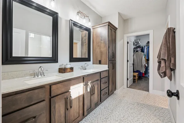 $479,900 | 783 Sweet Wood Lane, Bluegrass, IA 52726