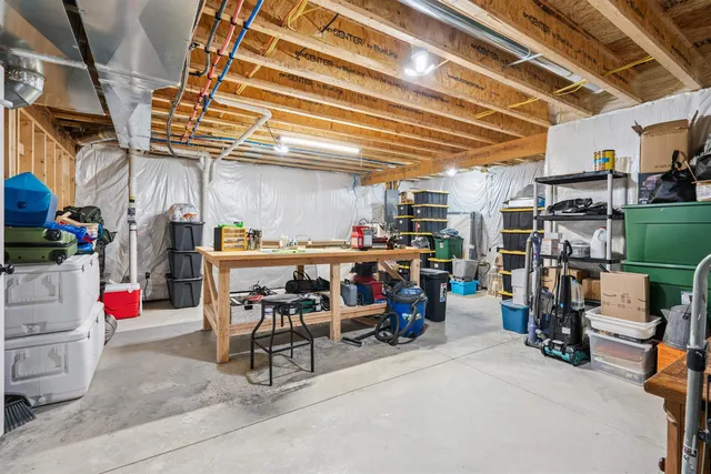 $479,900 | 783 Sweet Wood Lane, Bluegrass, IA 52726