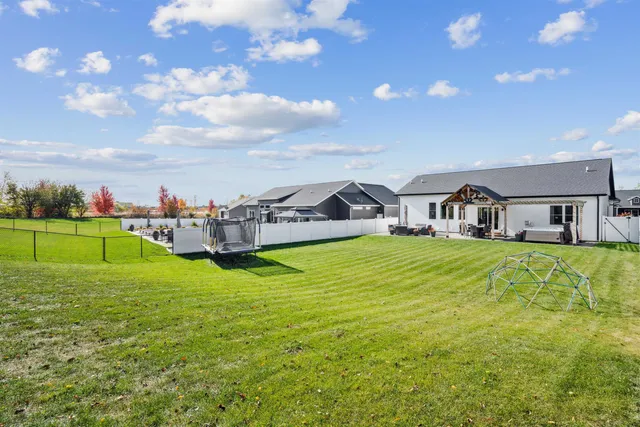 $479,900 | 783 Sweet Wood Lane, Bluegrass, IA 52726