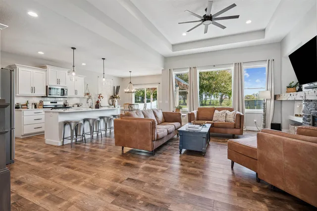 $479,900 | 783 Sweet Wood Lane, Bluegrass, IA 52726