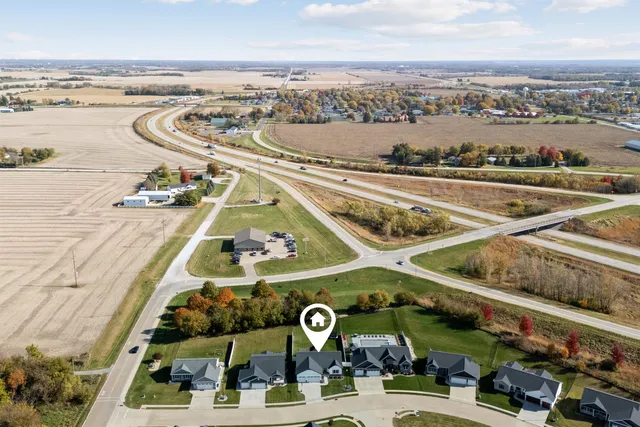 $479,900 | 783 Sweet Wood Lane, Bluegrass, IA 52726