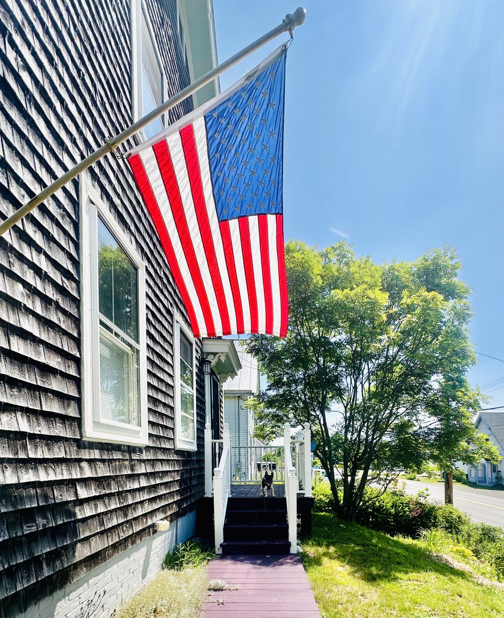 59 Washington Street Lubec, ME 04652 - Photo 6 of 69 IMG_5083