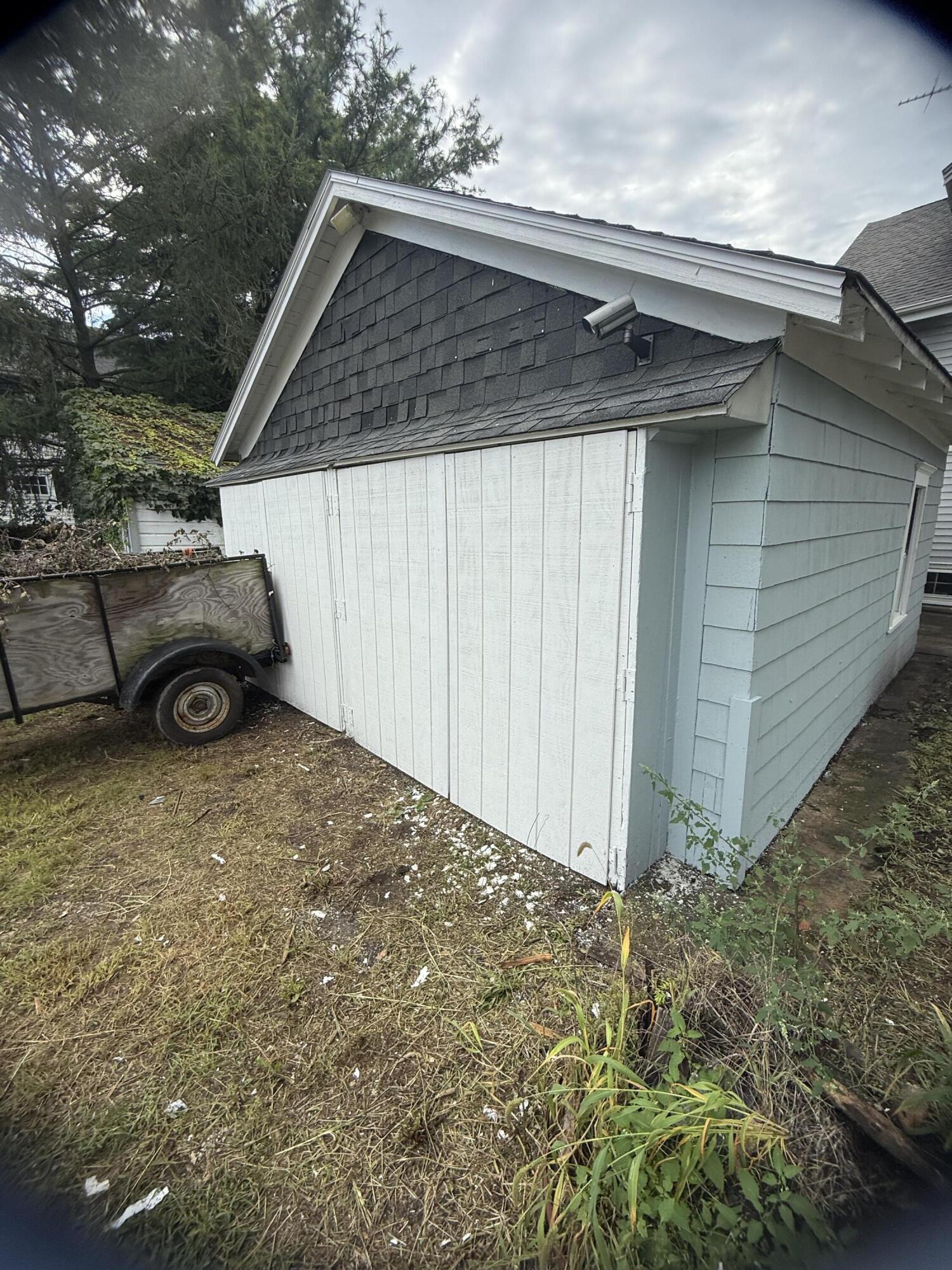 7235 Sheridan Road Kenosha, WI 53143 - Photo 26 of 26 Garage