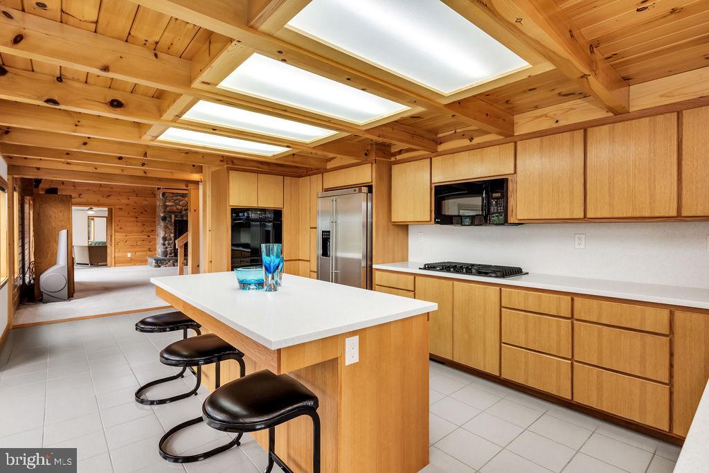 218 Thunder Road Front Royal, VA 22630 - Photo 23 of 78 7 ft kitchen island