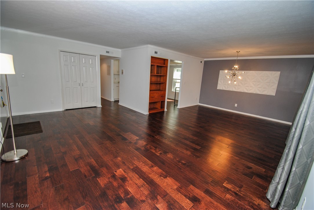 22948 Mastick Road, Unit 203 Cleveland, OH 44126 - Photo 6 of 26
