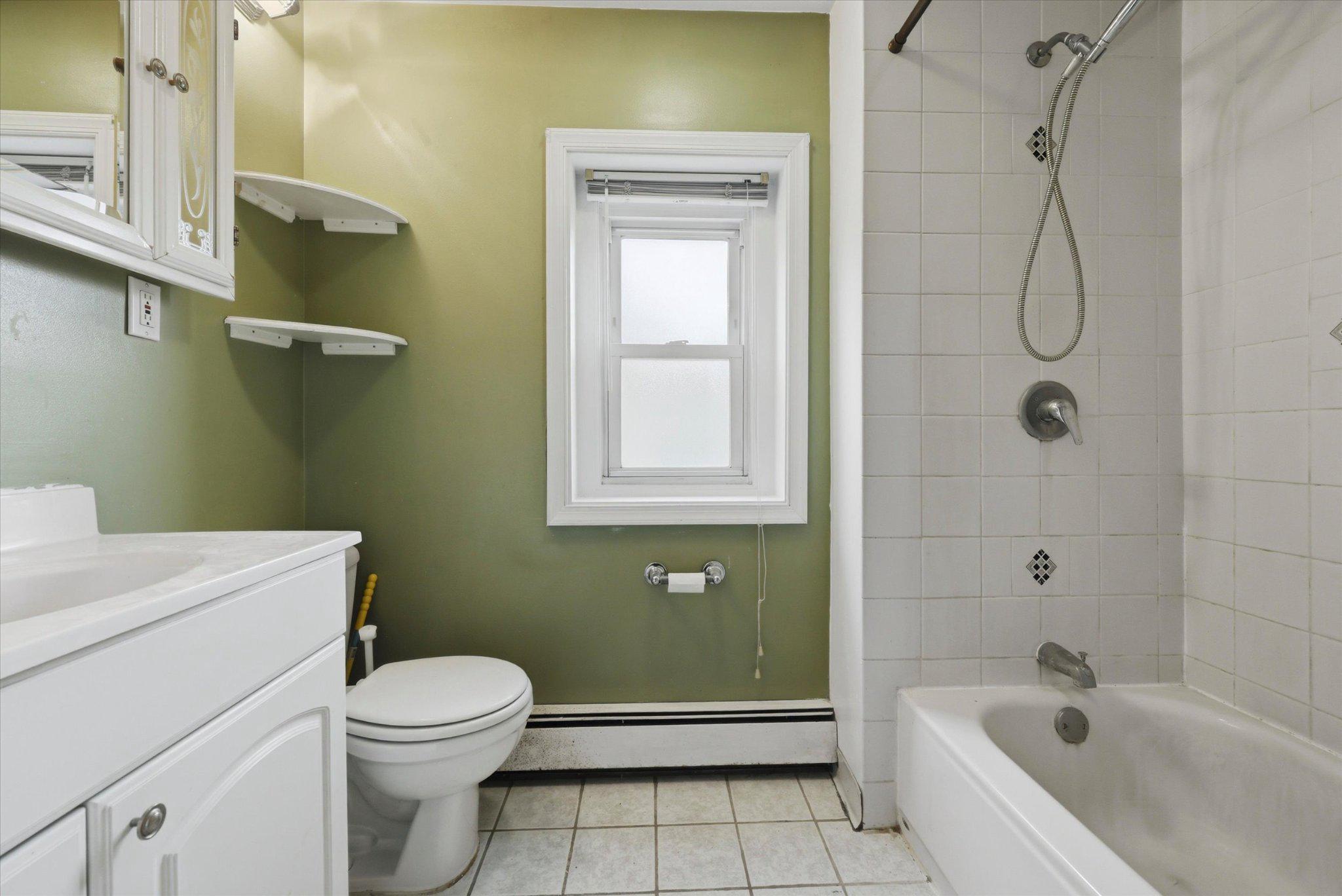 104 Maple Street Conshohocken, PA 19428 - Photo 12 of 15 Upstairs Full Bath in Hallway
