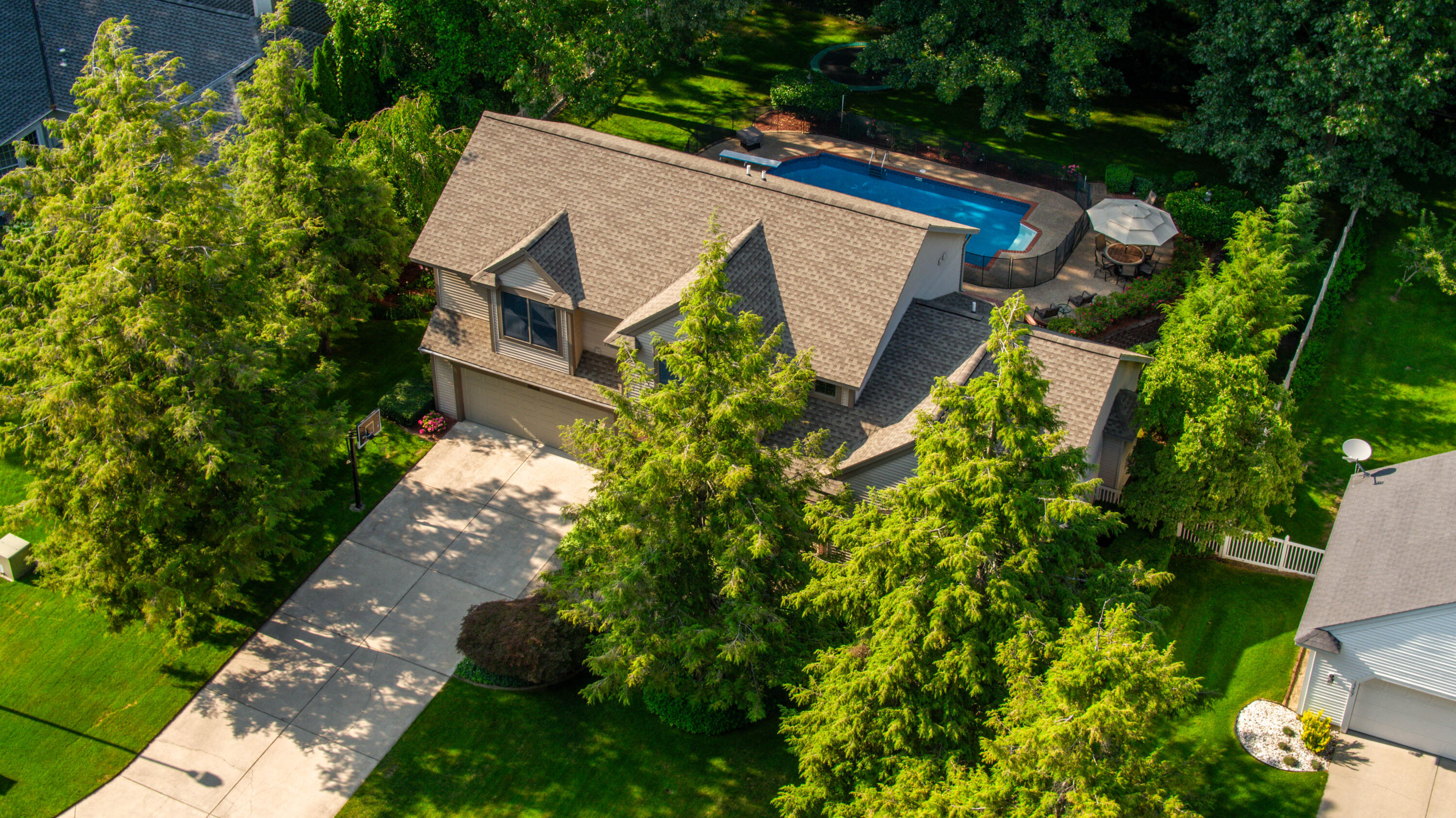 15421 Oak Ridge Drive Spring Lake, MI 49456 - Photo 2 of 63 15421_Oak_Ridge_Dr-23