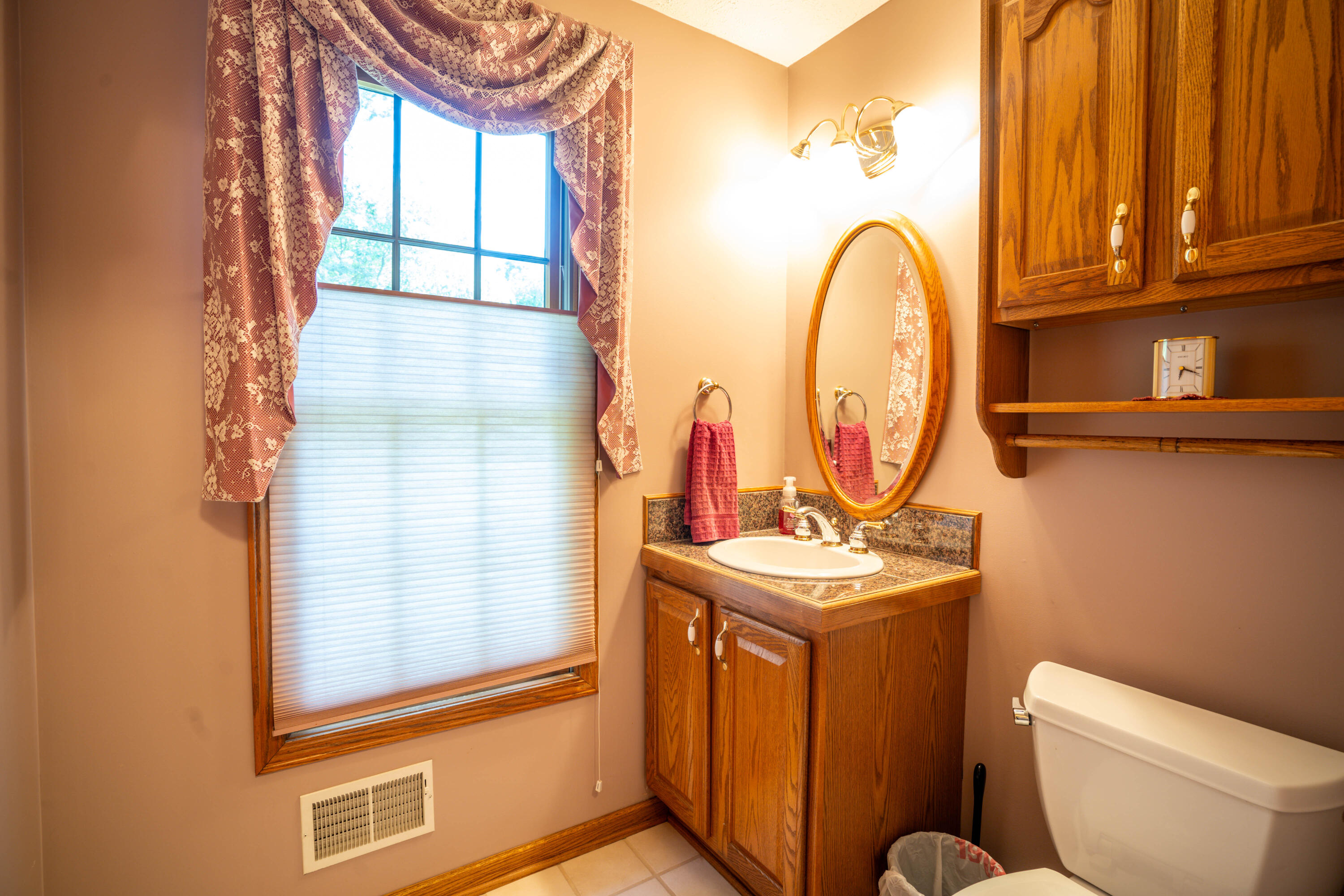 15421 Oak Ridge Drive Spring Lake, MI 49456 - Photo 33 of 63 15421_Oak_Ridge_Dr-48