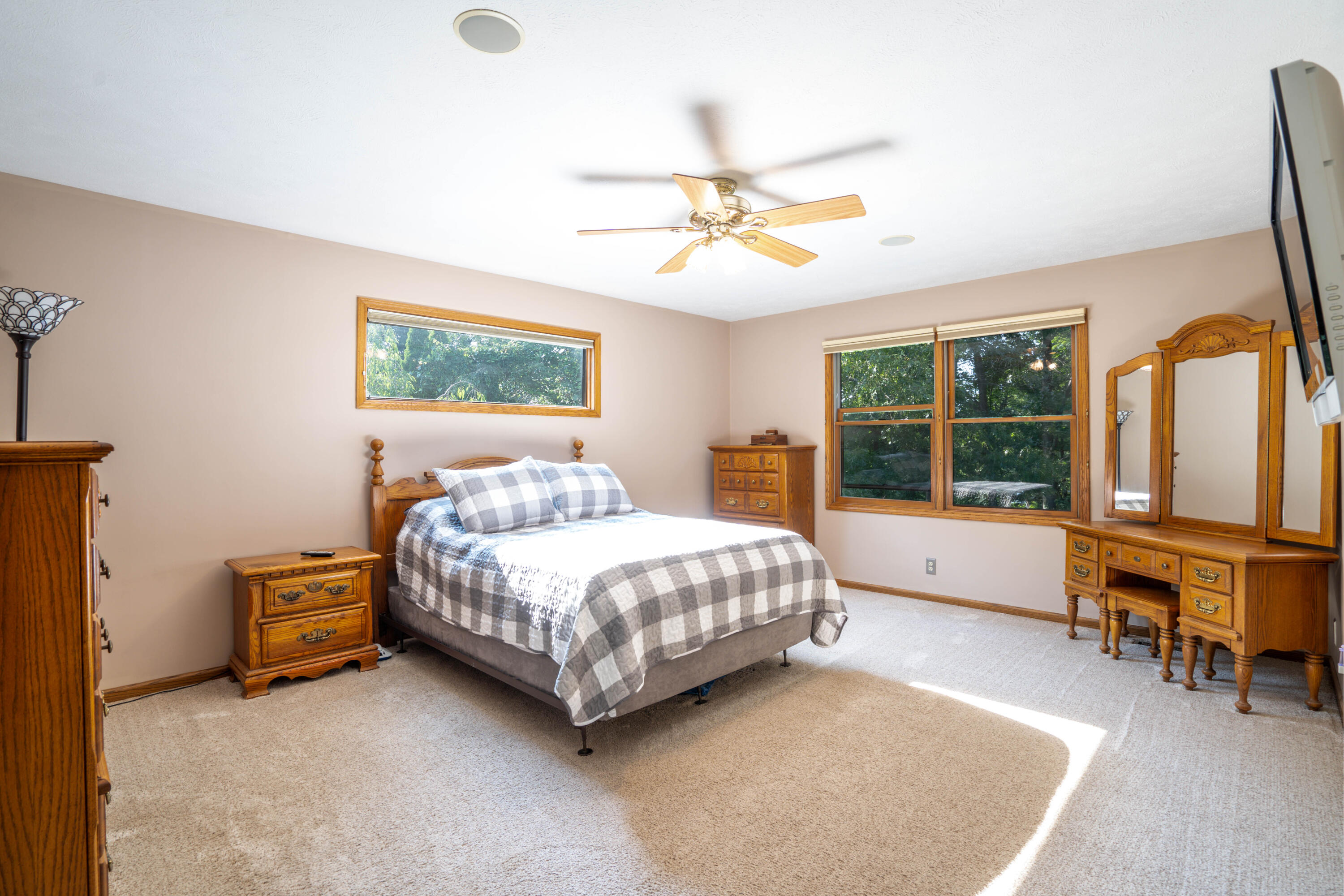 15421 Oak Ridge Drive Spring Lake, MI 49456 - Photo 37 of 63 15421_Oak_Ridge_Dr-56