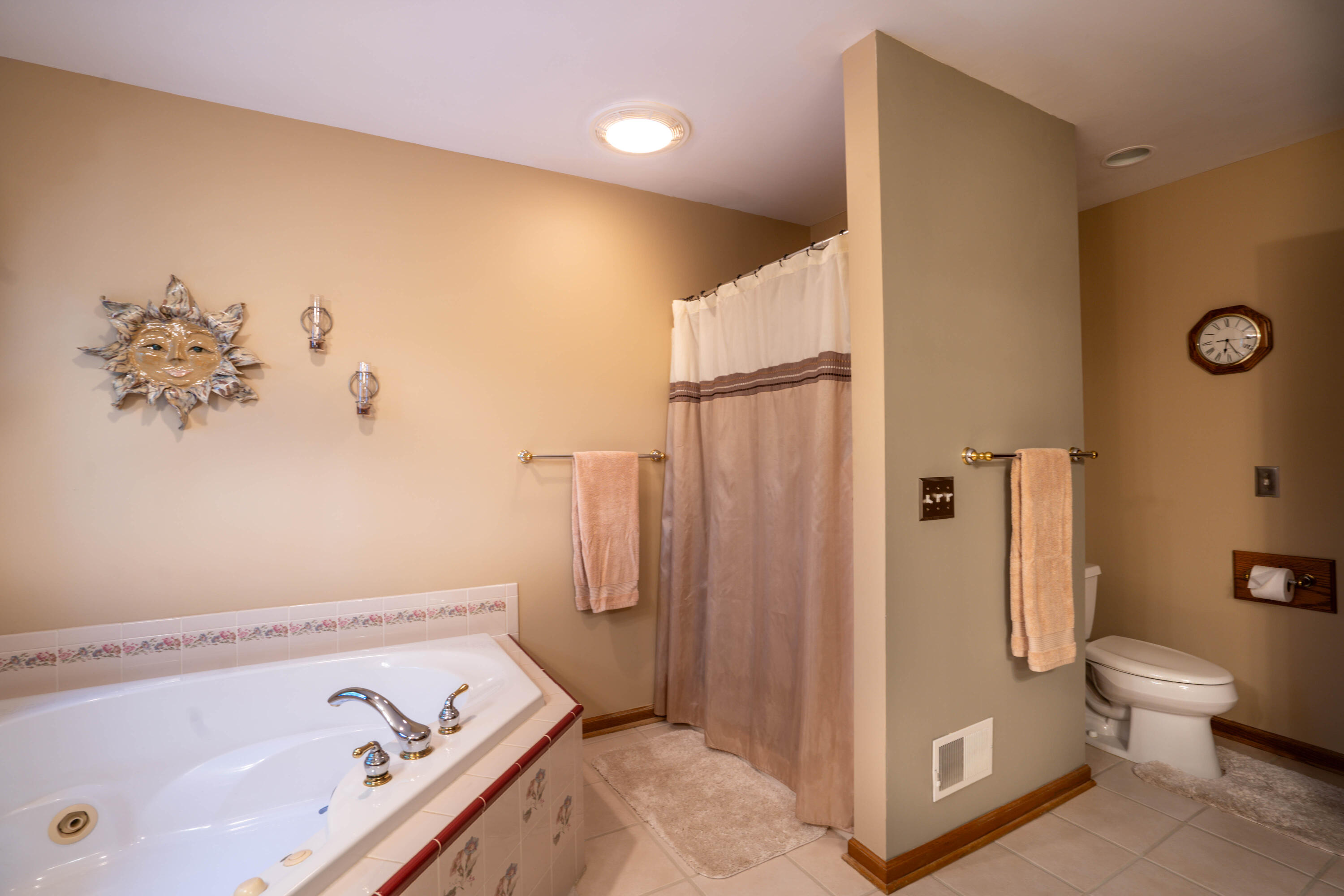15421 Oak Ridge Drive Spring Lake, MI 49456 - Photo 41 of 63 15421_Oak_Ridge_Dr-61