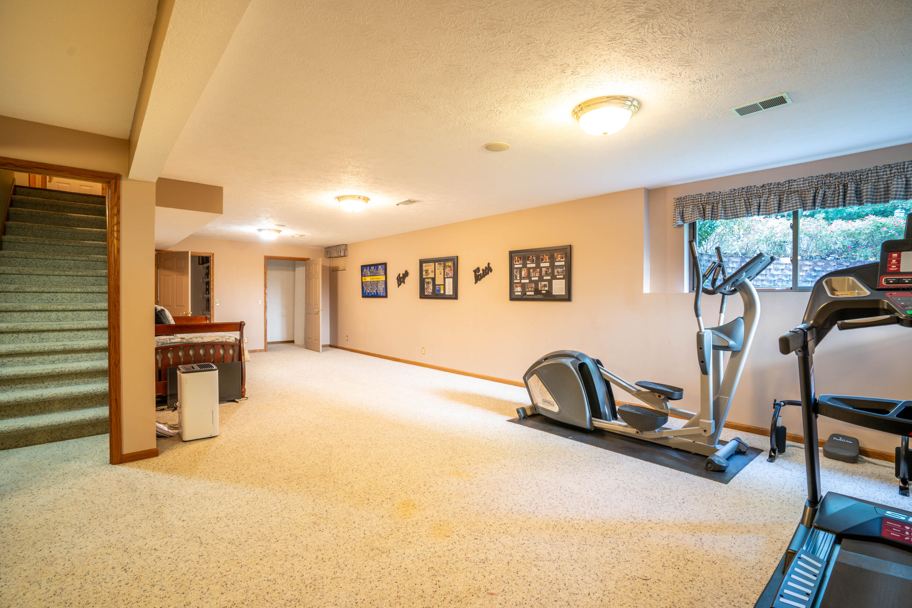 15421 Oak Ridge Drive Spring Lake, MI 49456 - Photo 50 of 63 15421_Oak_Ridge_Dr-63