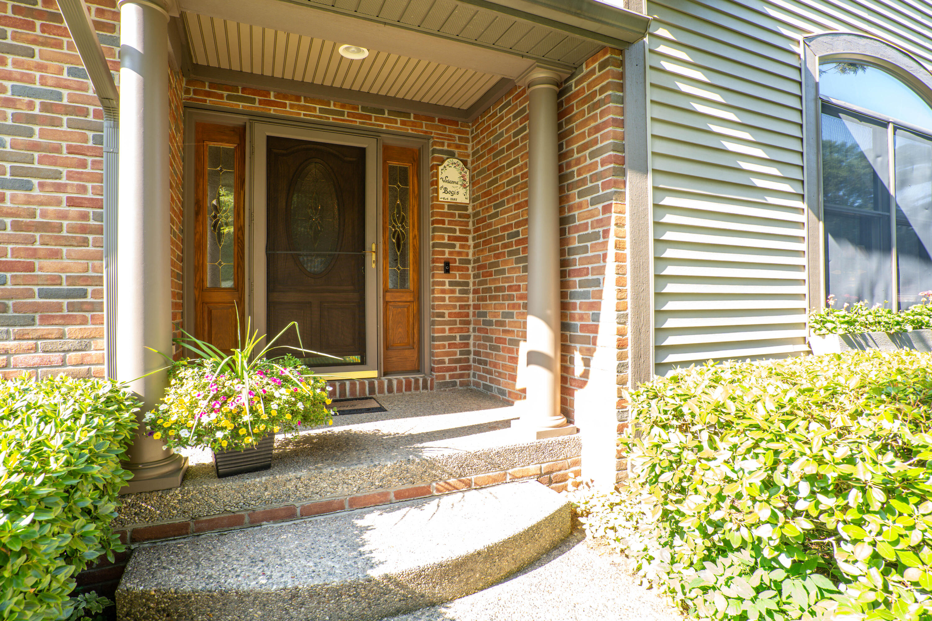 15421 Oak Ridge Drive Spring Lake, MI 49456 - Photo 5 of 63 15421_Oak_Ridge_Dr-5