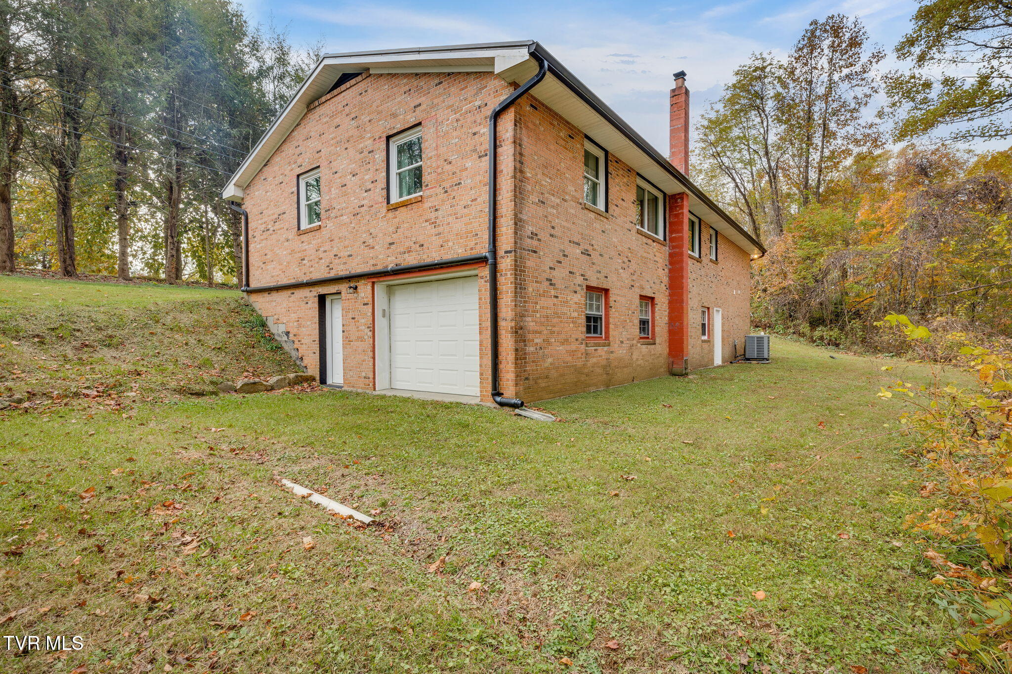 1111 Copper Ridge Road Castlewood, VA 24224 - Photo 4 of 34 1000008460