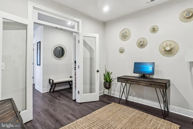 $725,000 | 100 St Ives Place, Unit 306, Oxon Hill, MD 20745