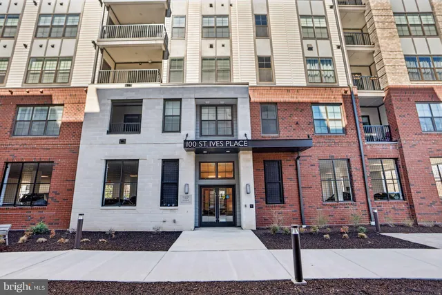 $725,000 | 100 St Ives Place, Unit 306, Oxon Hill, MD 20745