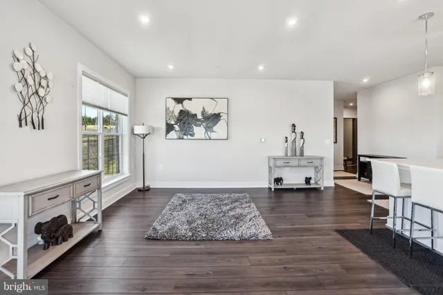 $725,000 | 100 St Ives Place, Unit 306, Oxon Hill, MD 20745